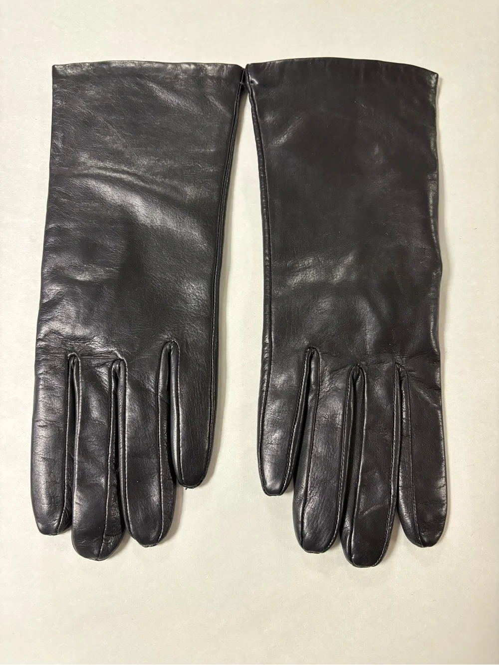 Nordstrom Womens Black Cashmere Lined Leather Wrist Gloves Size 8 New